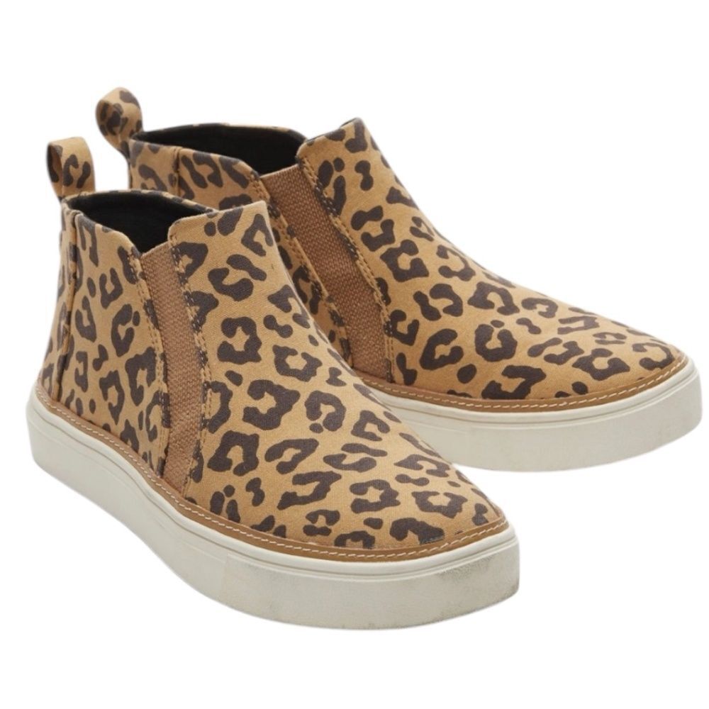 Cheetah Print Slip-On High Top Sneakers Size 6.5 NEW